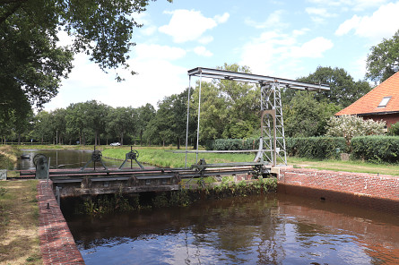 Foto 6e Verlaat, brug over benedenhoofd