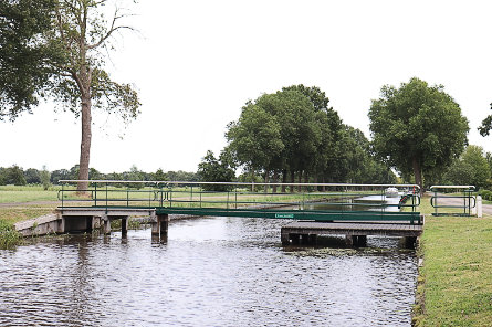 Foto Hemrik, fiets/voetbrug