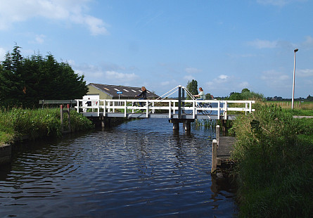Foto Hoogmade, fietsbrug