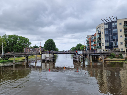 Foto Overstap, fietsbrug