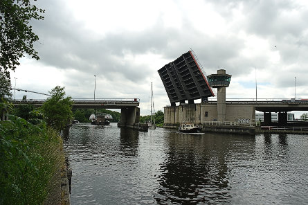 Foto Schipholbrug in de A9