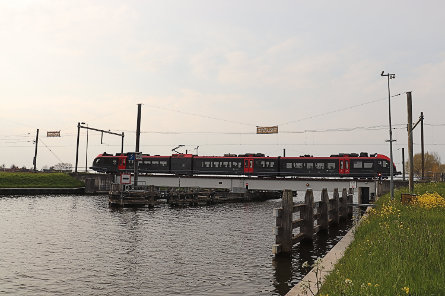 Foto Spoorbrug Arkel