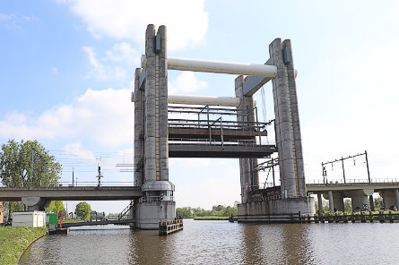Foto Spoorbrug Gouda (viersporig)