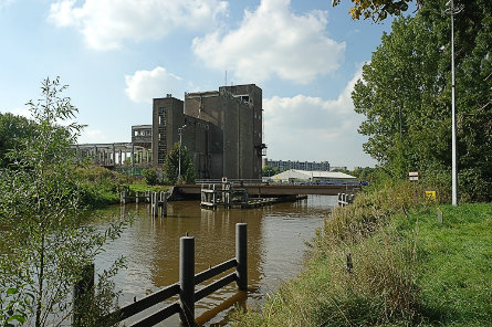 Foto spoorbrug Groningen