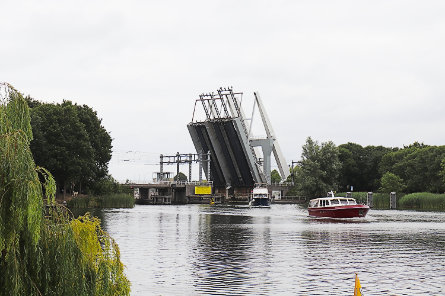 Foto spoorbrug Weesp