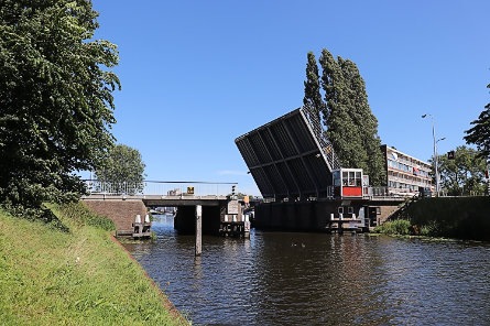 Foto Trekvlietbrug, Leiden (in N206)