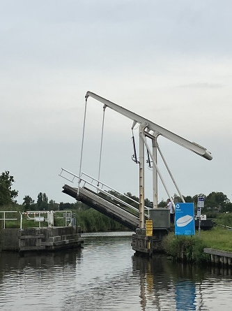 Foto Voetangelbrug