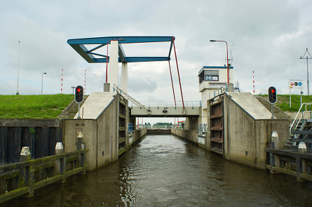 Foto Willem Loresluis, brug over buitenhoofd