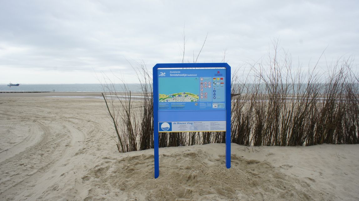 The information board at the swimming location Zoutelande, overgang Groot Valkenisse