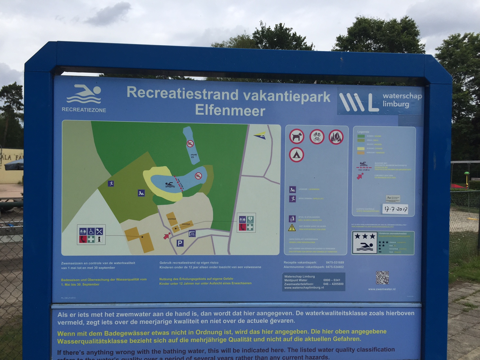 Het informatiebord bij zwemlocatie Zwemplas Elfenmeer