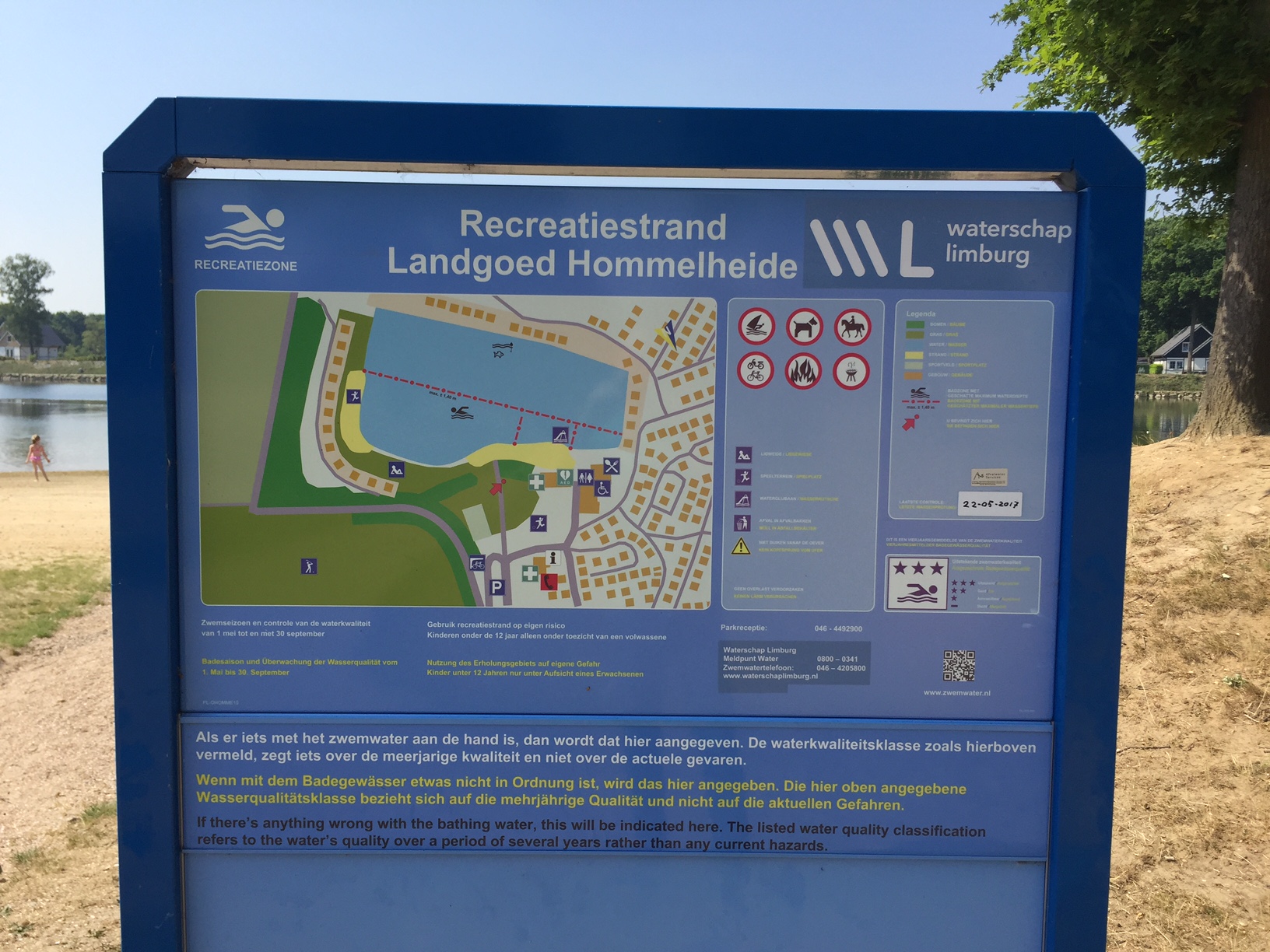 Het informatiebord bij zwemlocatie Zwemplas  Hommelheide