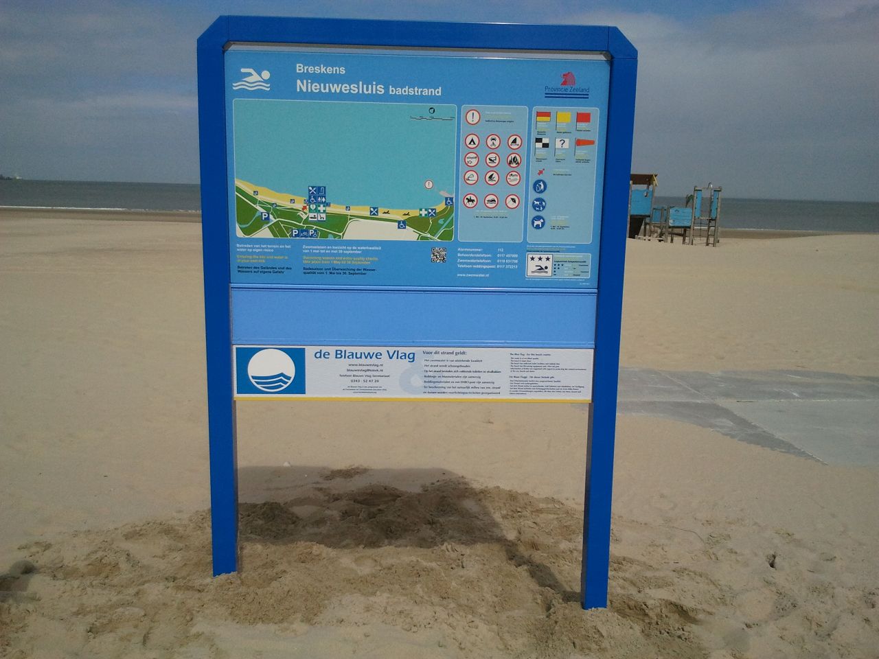 Het informatiebord bij zwemlocatie Nieuwesluis, overgang Clethemspolder