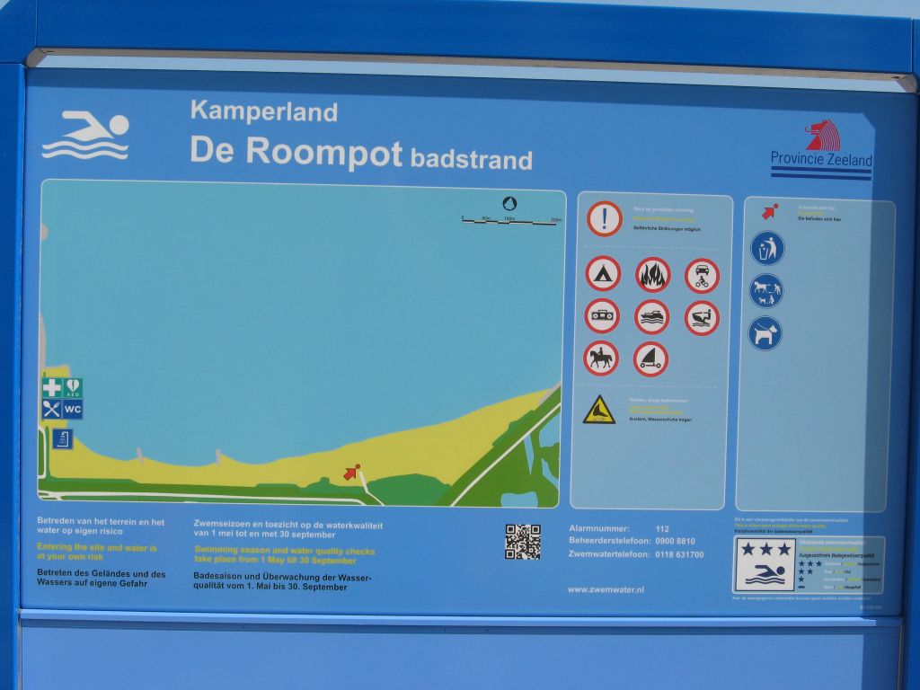Het informatiebord bij zwemlocatie Kamperland De Roompot Badstrand