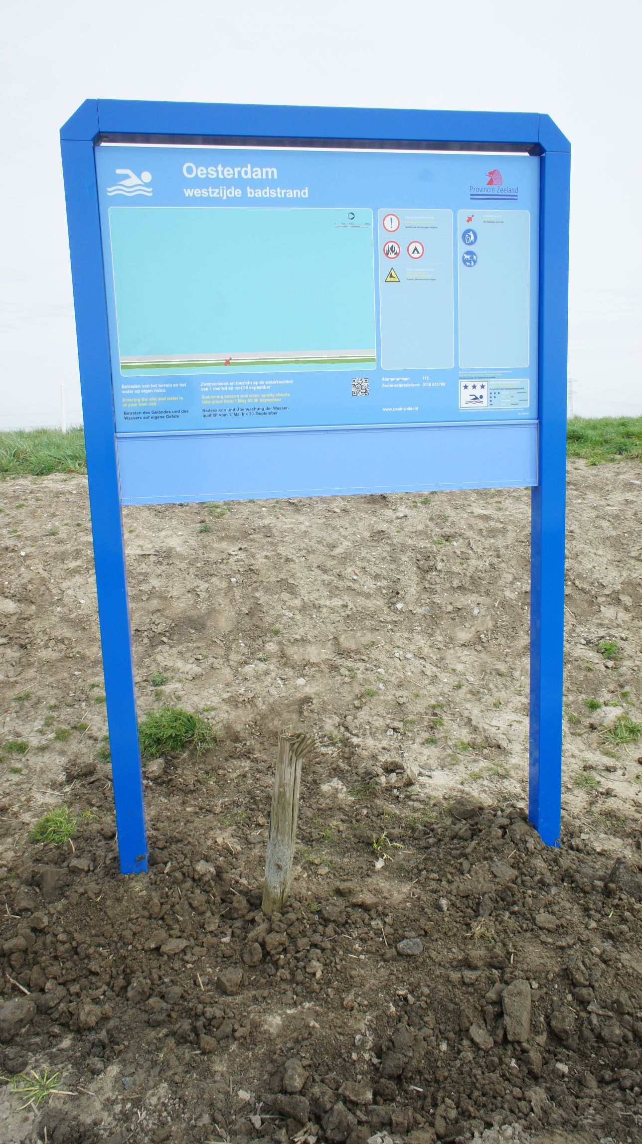 Het informatiebord bij zwemlocatie Oesterdam Westzijde Badstrand
